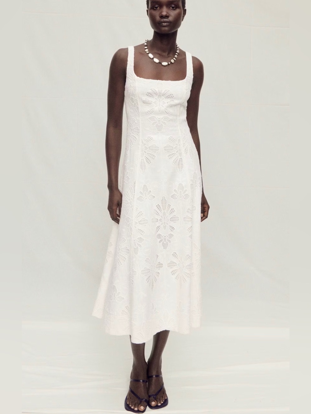 MANGO LINEN FLORAL-EMBROIDERED FLARED DRESS in Size Medium